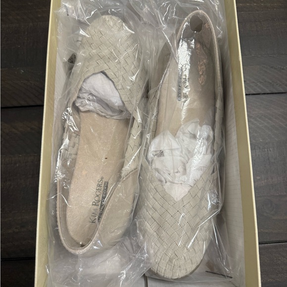 Kim Rogers Magen Flat Woven Wedge Shoes - Picture 9 of 9